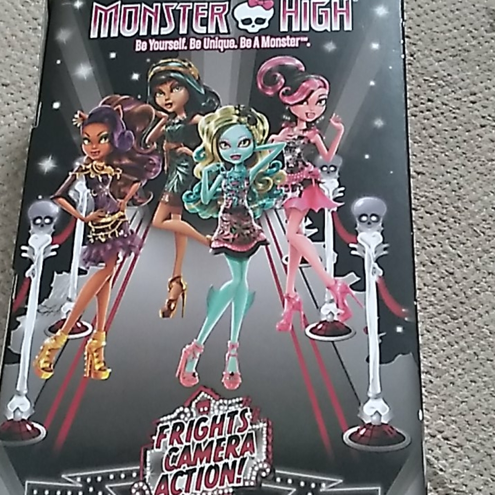 Monster High Doll - Picture 4 of 6